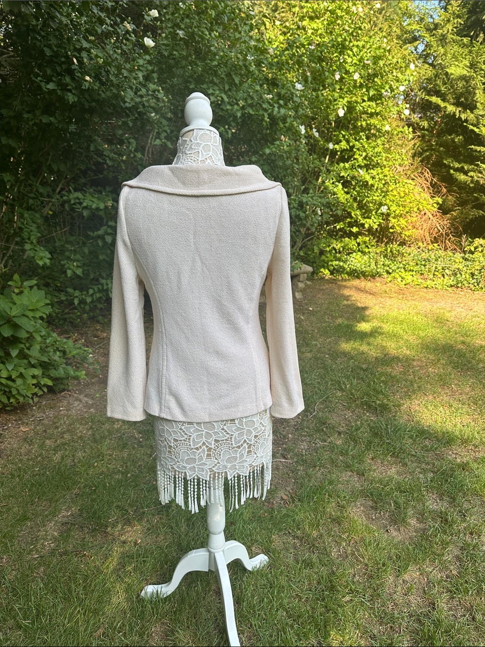 St. John Collection Cream Textured Button Front Jacket - Picture 3 of 7